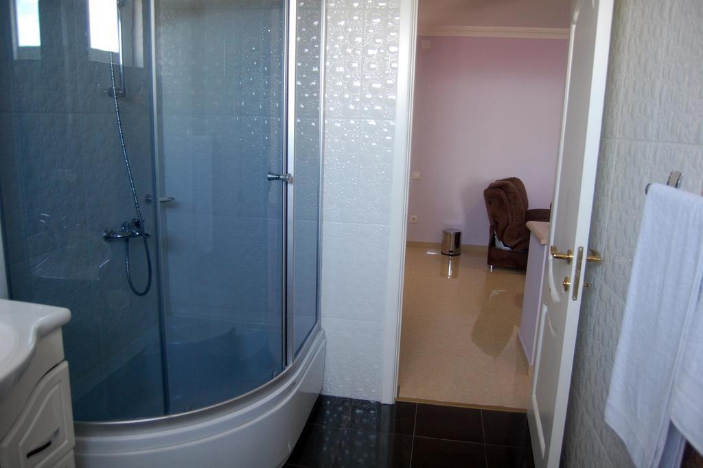 David'S Guest House Kobuleti Exterior photo